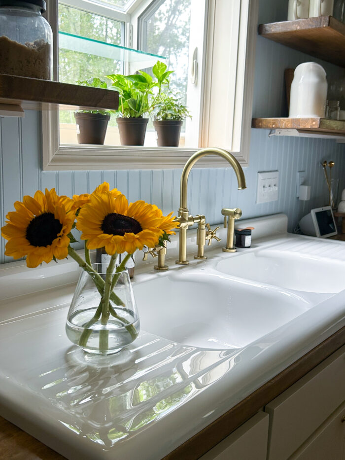 Double Bowl Drainboard Farmhouse Sink – Model #DBDW6625