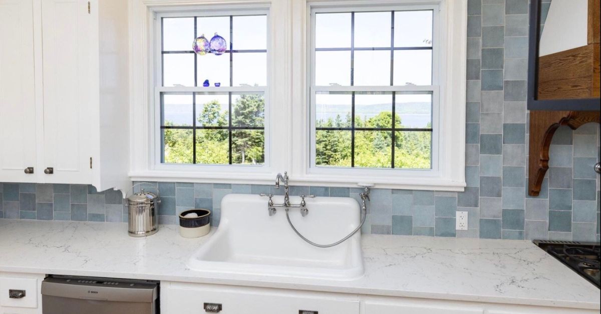 Apron vs. Farmhouse Sinks: What Are the Differences?