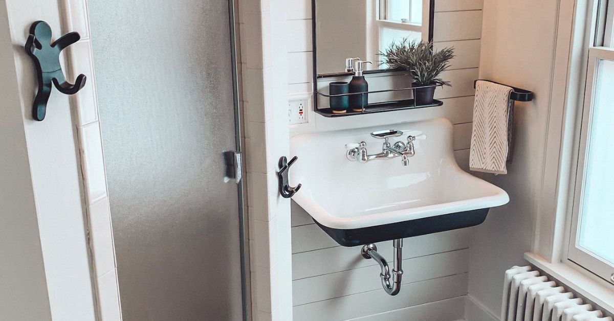 A Beginner’s Guide To Choosing the Right Size Bathroom Sink