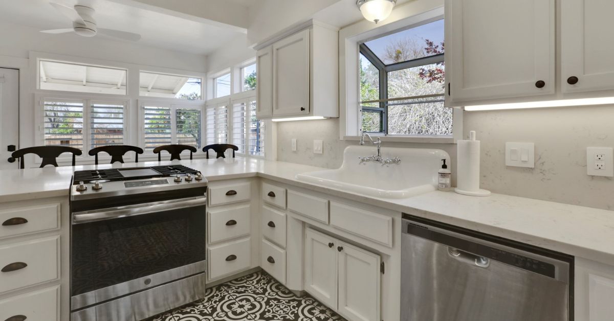 History 101: The Evolution of Kitchen Sinks