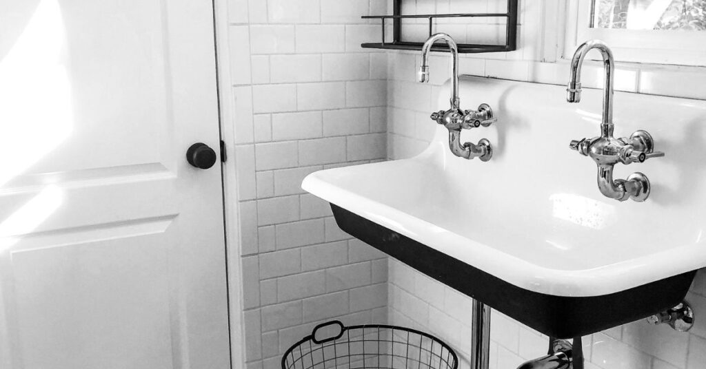 9 Mistakes To Avoid When Installing a Bathroom Sink