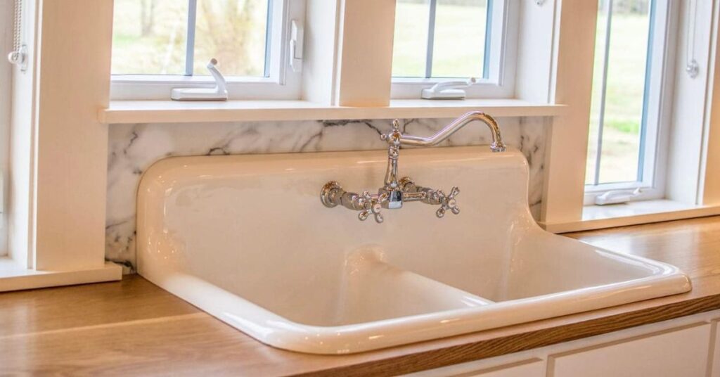 Single- vs. Double-Bowl Sinks: Which Is Right for You?
