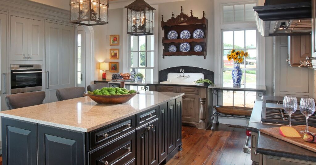10 Tips for Handwashing Dishes in Your Farmhouse Sink
